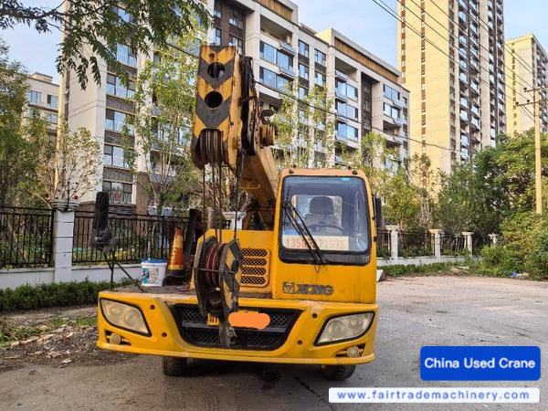 Buy XCMG 12T Used Crane / 1